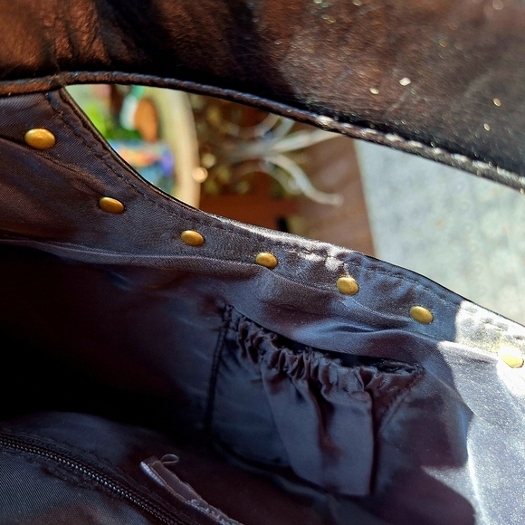 Apt. 9 Vintage Style Black and Gold Floral Clutch - Picture 4 of 7